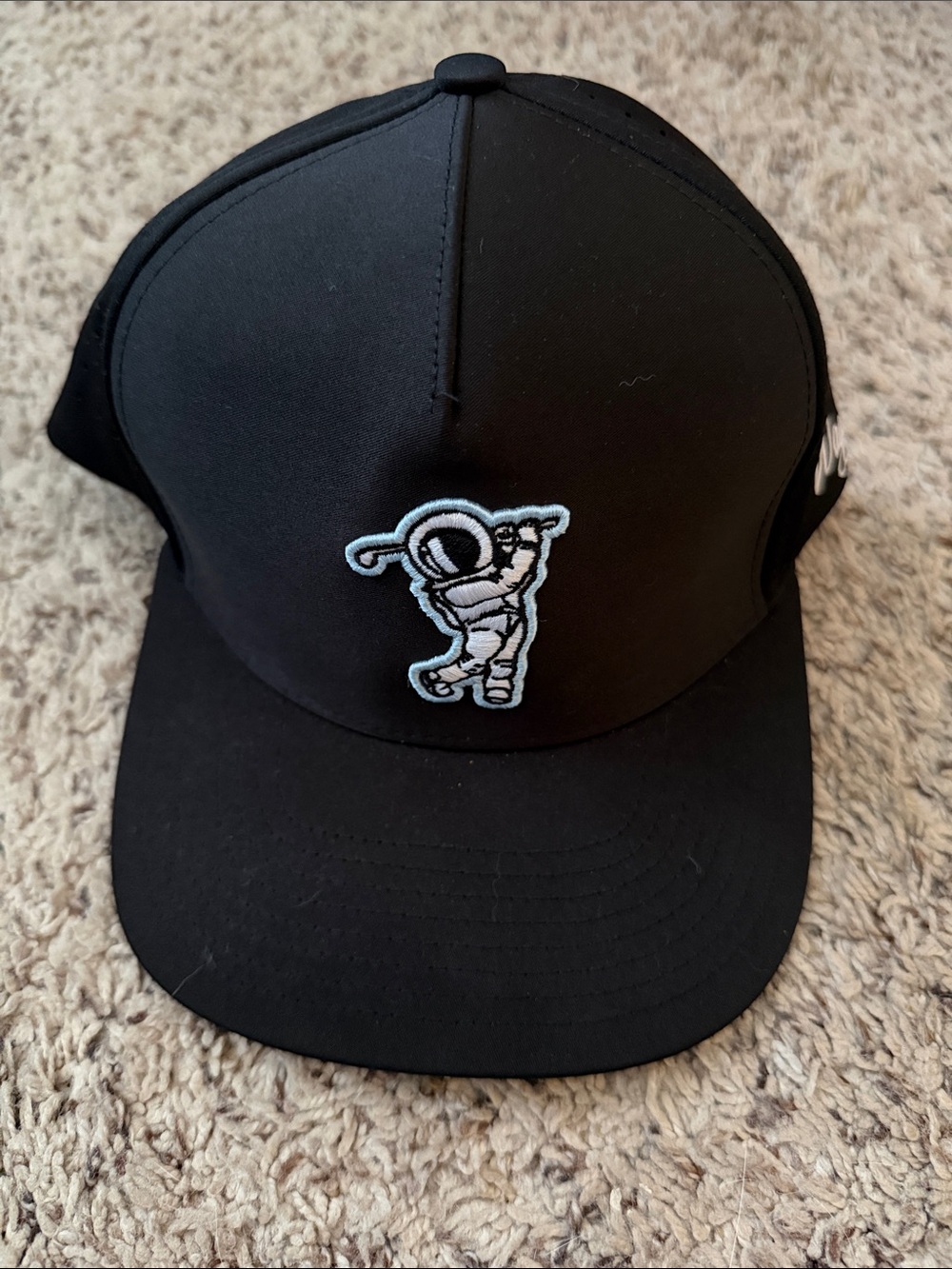 Waggle - Moon Shot Hat